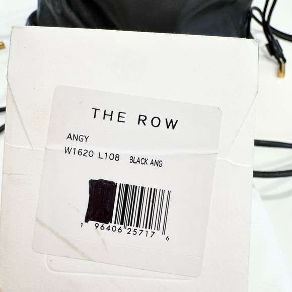 THE ROW Leather Angy Shoulder Bag in Black - Picture 4 of 16